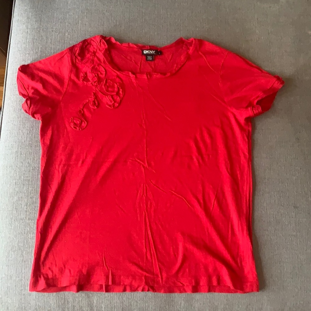Dkny top